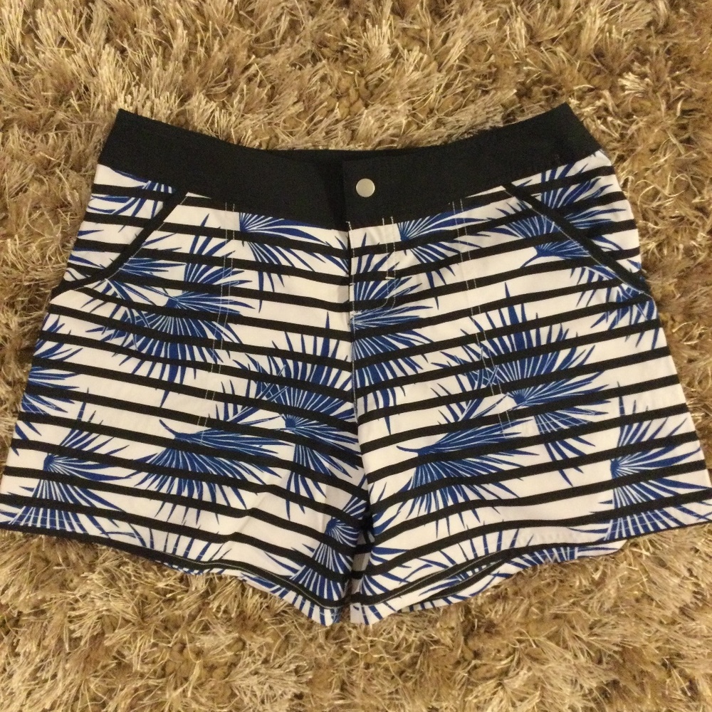 Tommy Bahama short size S/P NWOT